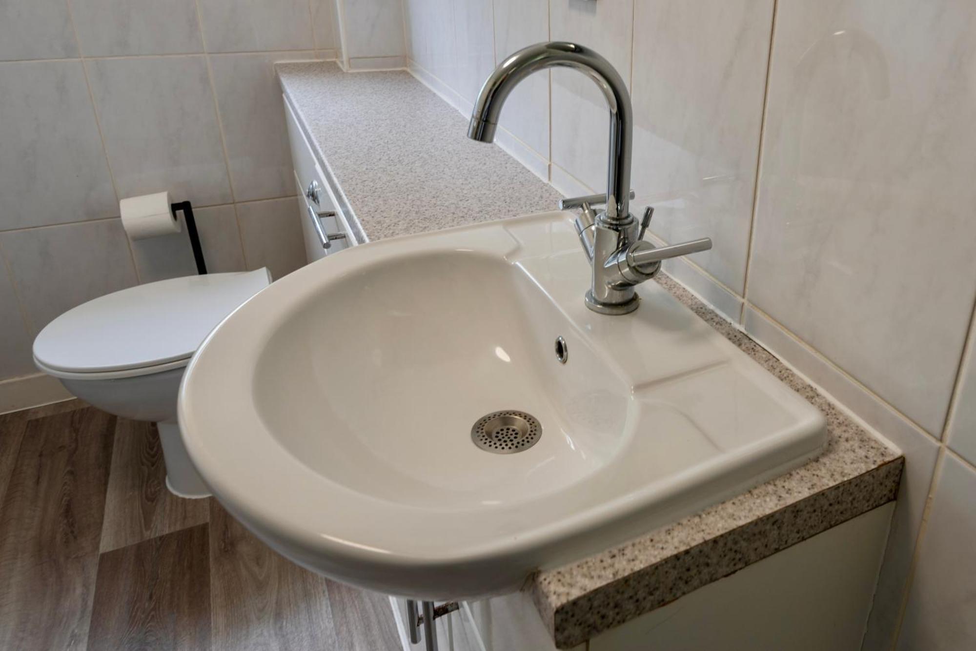 Single Room In Brand New 5 Bedroom Home BW Room 2 Солігалл Екстер'єр фото